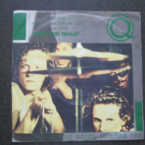 Single / Q (29) – Moving Sensitive (Remix) / DE Press /