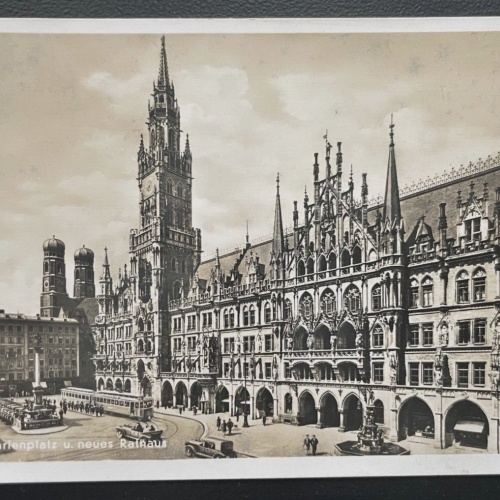München Marienplatz Neues Rathaus Stadt Turm Bayern Deutschland 600142A TH D