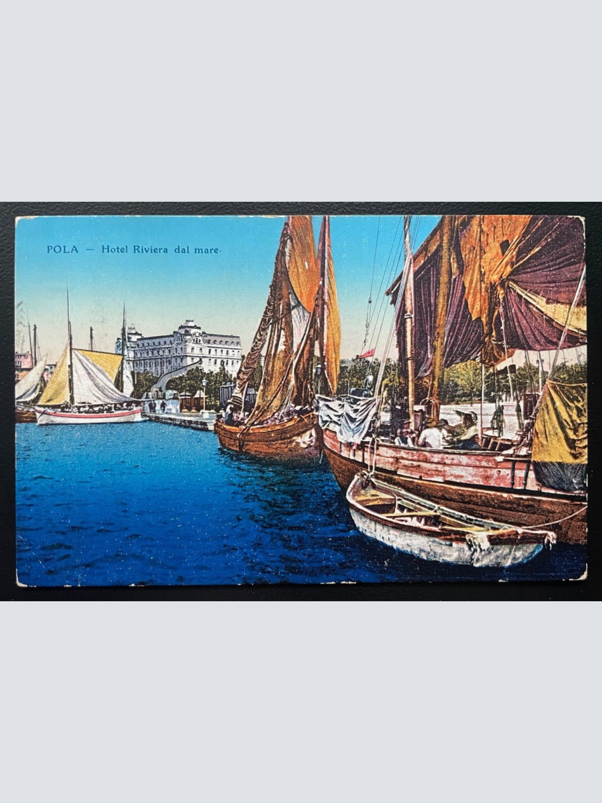 Pola Hotel Riviera del mare Pula Boot Meer Hafen Ufer Isrien Kroatien 600117A D