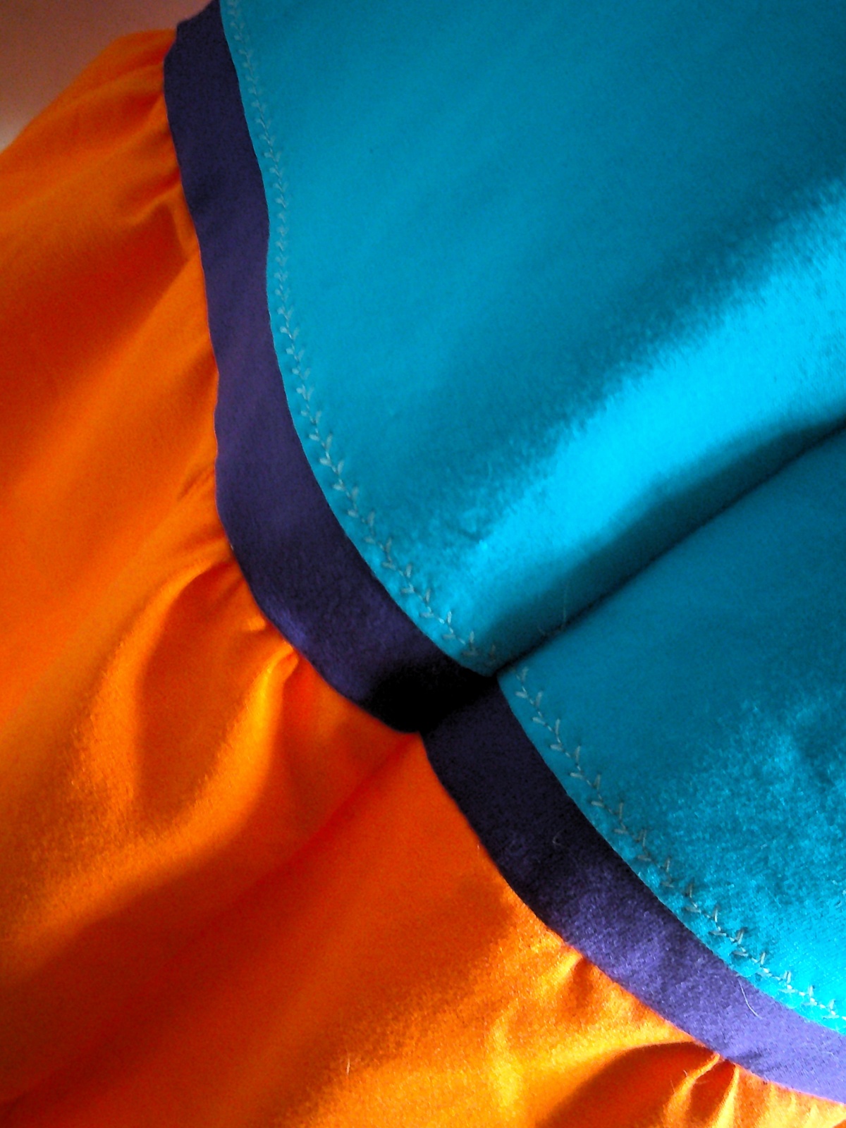 Patchwork Kleid aus Bambus Jersey mit Plotter Druck