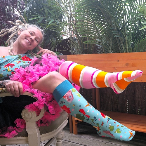 Overknee Strümpfe und Kniestümpfe bunt